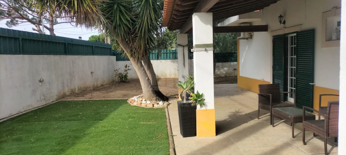 Moradia T4 para Venda em Sesimbra (Castelo) Foto 18