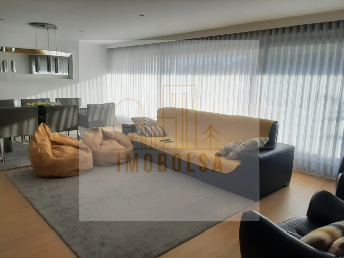 Apartamento T3 para Venda em Vila Nova de Famalicão e Calendário