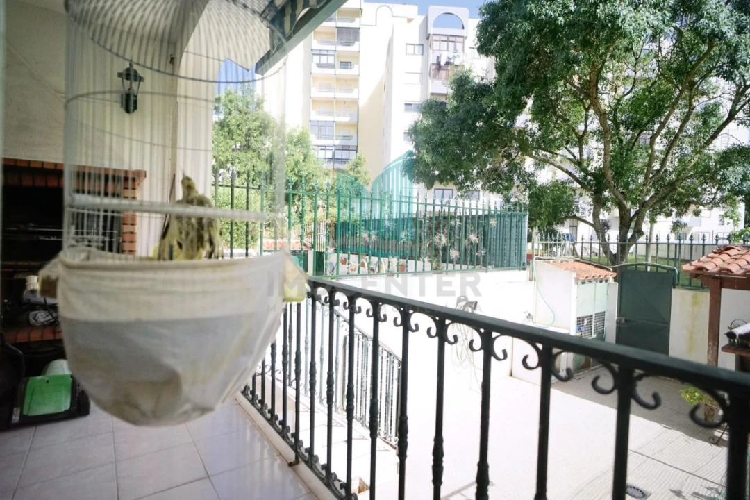 Apartamento T3 para Venda em Buarcos Foto 3