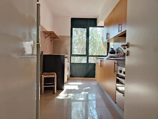 Apartamento T1 para Venda em Massamá e Monte Abraão Foto 2