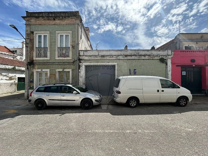 Prédio para Venda em Barreiro e Lavradio Foto 13