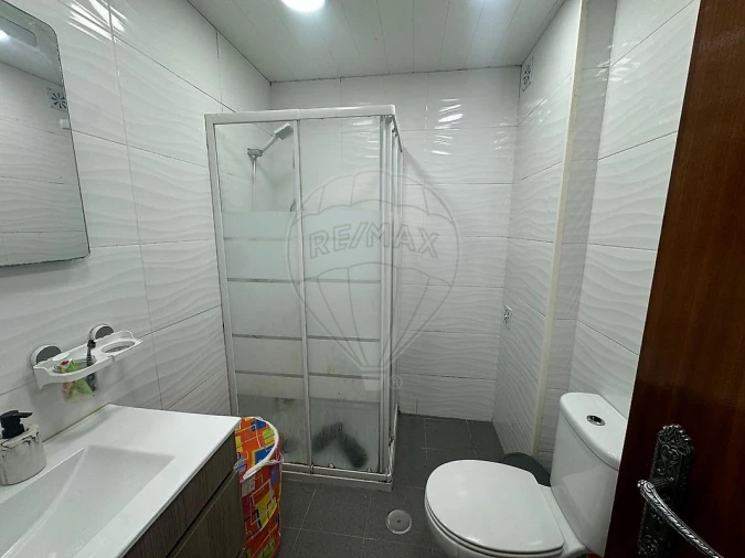 Apartamento T2 para Venda em Baixa da Banheira e Vale da Amoreira Foto 5