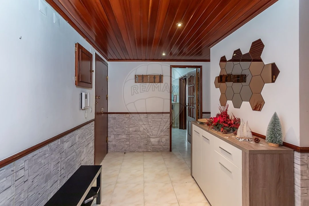 Apartamento T3 para Venda em Alverca do Ribatejo e Sobralinho Foto 27