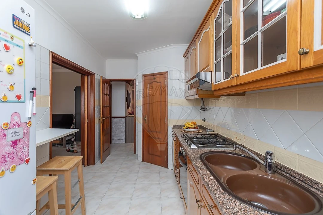 Apartamento T3 para Venda em Alverca do Ribatejo e Sobralinho Foto 14