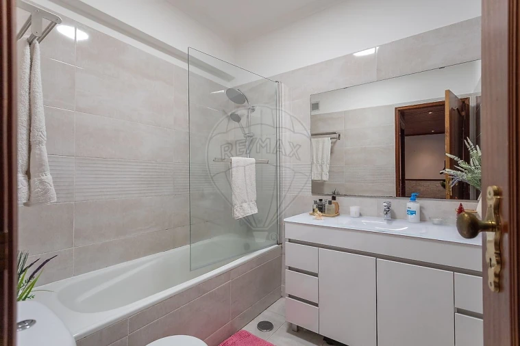 Apartamento T3 para Venda em Alverca do Ribatejo e Sobralinho Foto 3