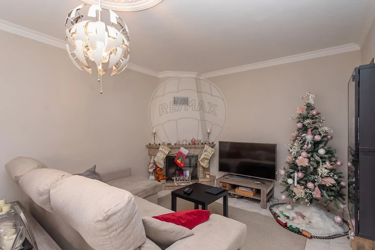 Apartamento T3 para Venda em Alverca do Ribatejo e Sobralinho Foto 1