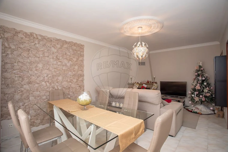 Apartamento T3 para Venda em Alverca do Ribatejo e Sobralinho Foto 18