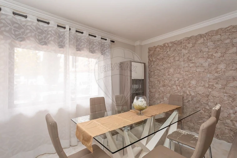 Apartamento T3 para Venda em Alverca do Ribatejo e Sobralinho Foto 17