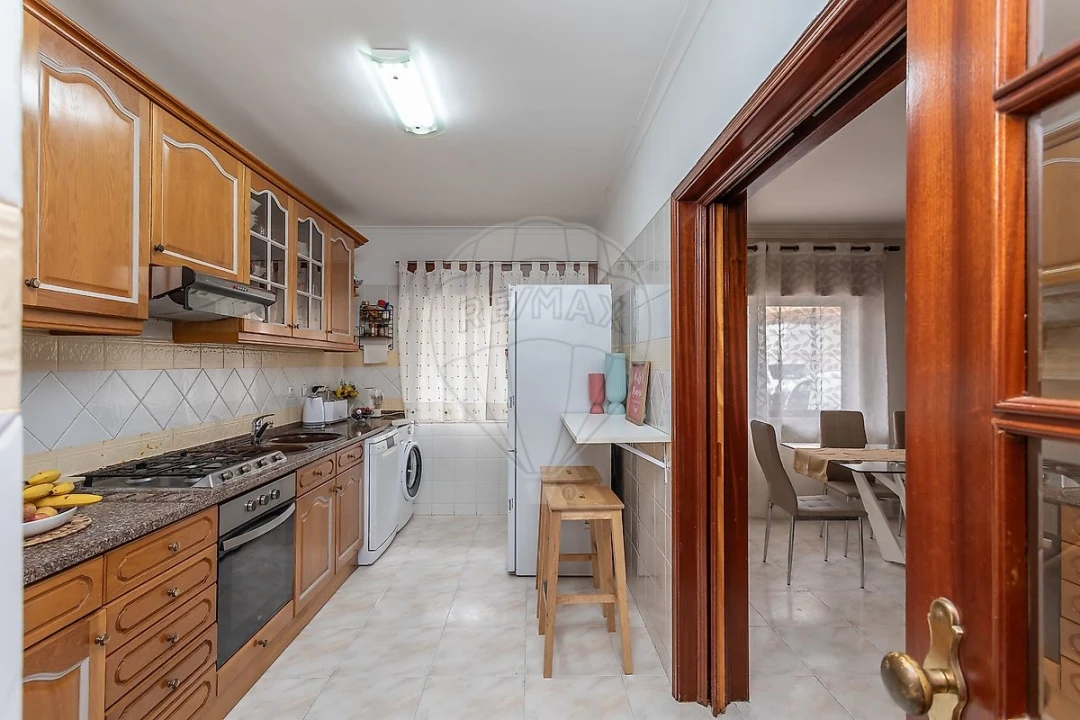 Apartamento T3 para Venda em Alverca do Ribatejo e Sobralinho Foto 11