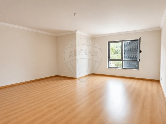 Apartamento T2 para Venda em Vila Franca de Xira Foto 6