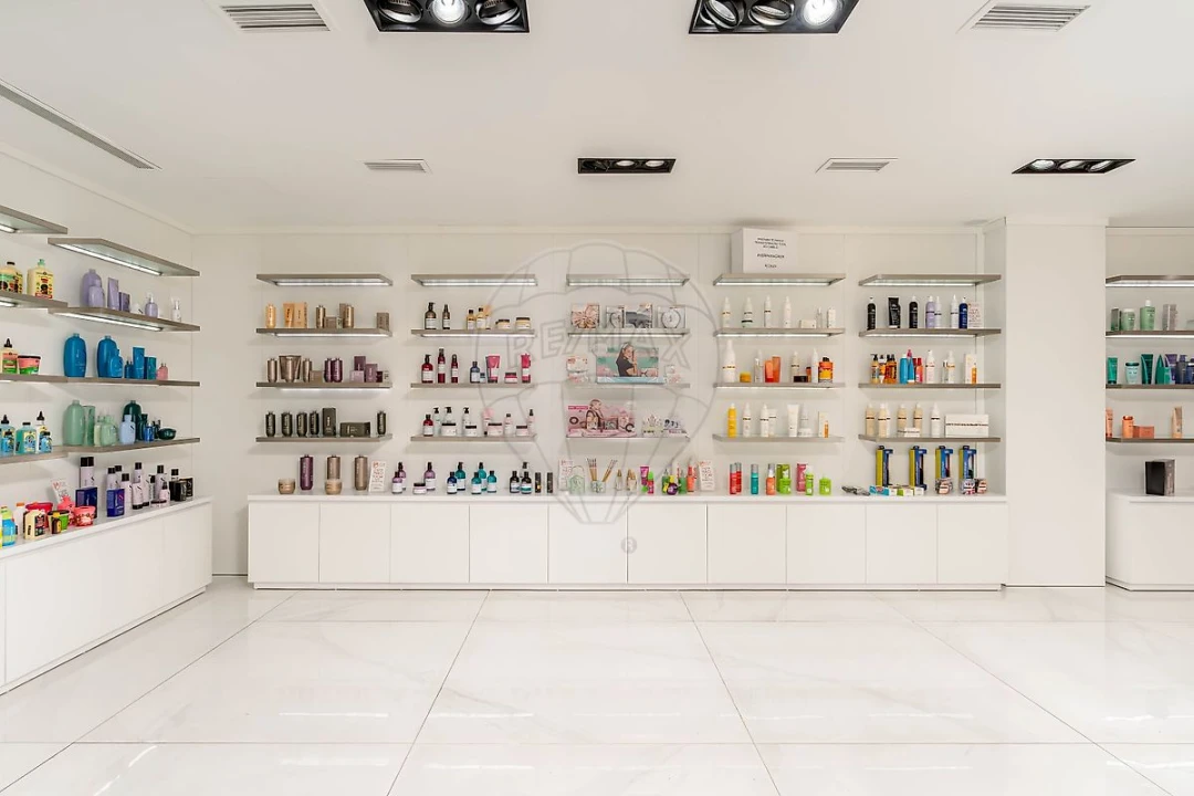 Loja para Arrendamento em Charneca de Caparica e Sobreda Foto 14