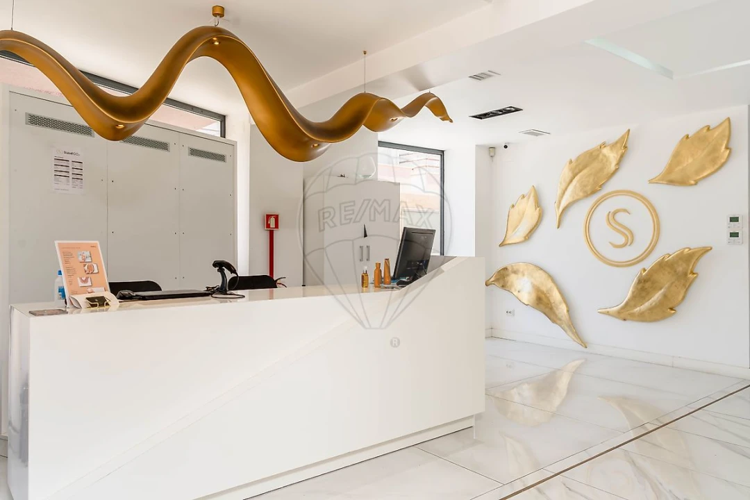 Loja para Arrendamento em Charneca de Caparica e Sobreda Foto 5