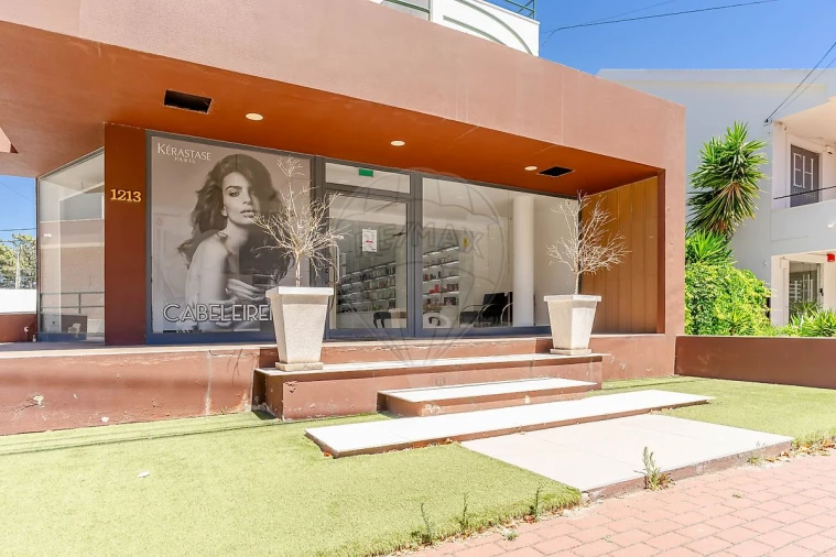 Loja para Arrendamento em Charneca de Caparica e Sobreda Foto 39