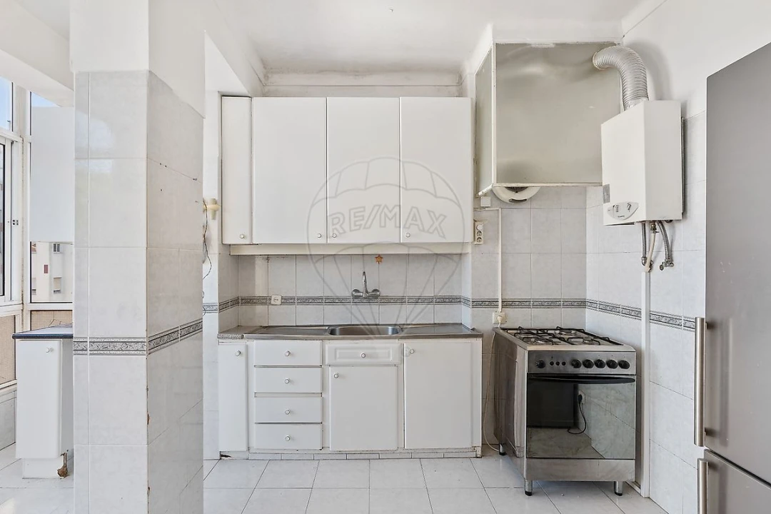 Apartamento T1 para Venda em Venteira Foto 13