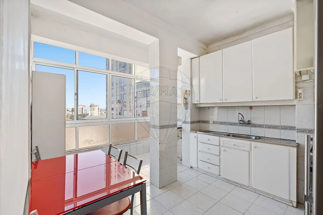 Apartamento T1 para Venda em Venteira Foto 1