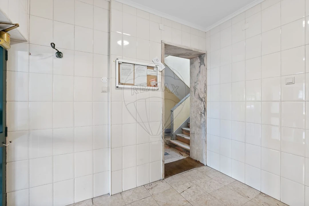 Apartamento T1 para Venda em Venteira Foto 21