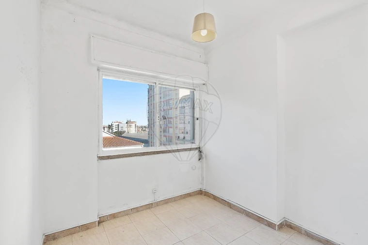 Apartamento T1 para Venda em Venteira Foto 16