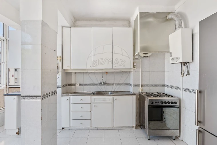 Apartamento T1 para Venda em Venteira Foto 13