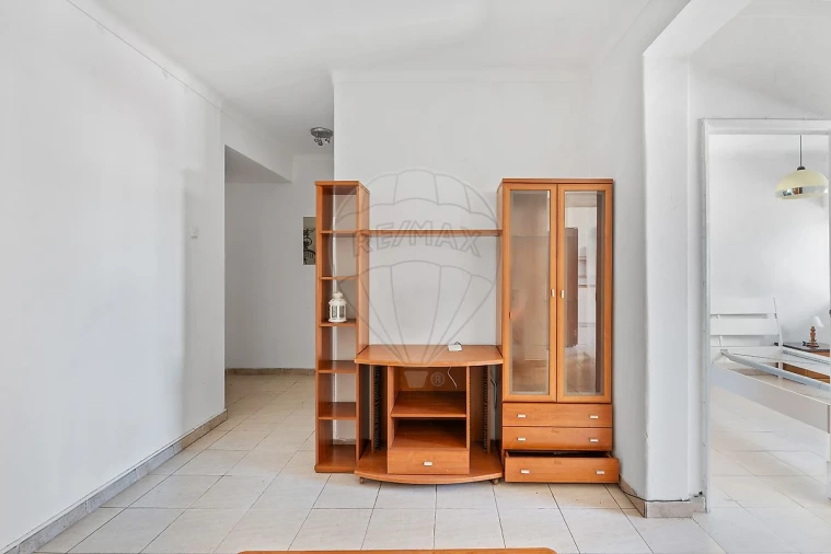 Apartamento T1 para Venda em Venteira Foto 8