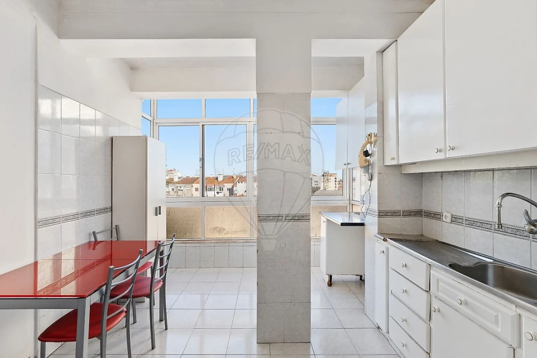 Apartamento T1 para Venda em Venteira Foto 14