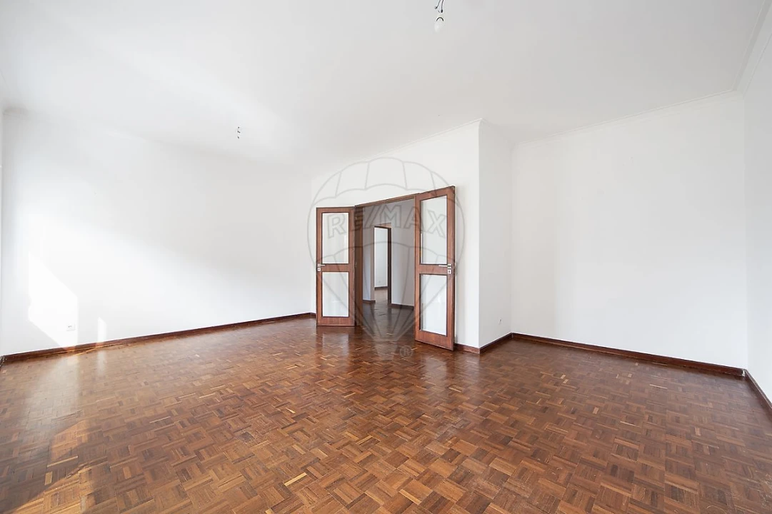 Apartamento T3 para Arrendamento em Moita Foto 4