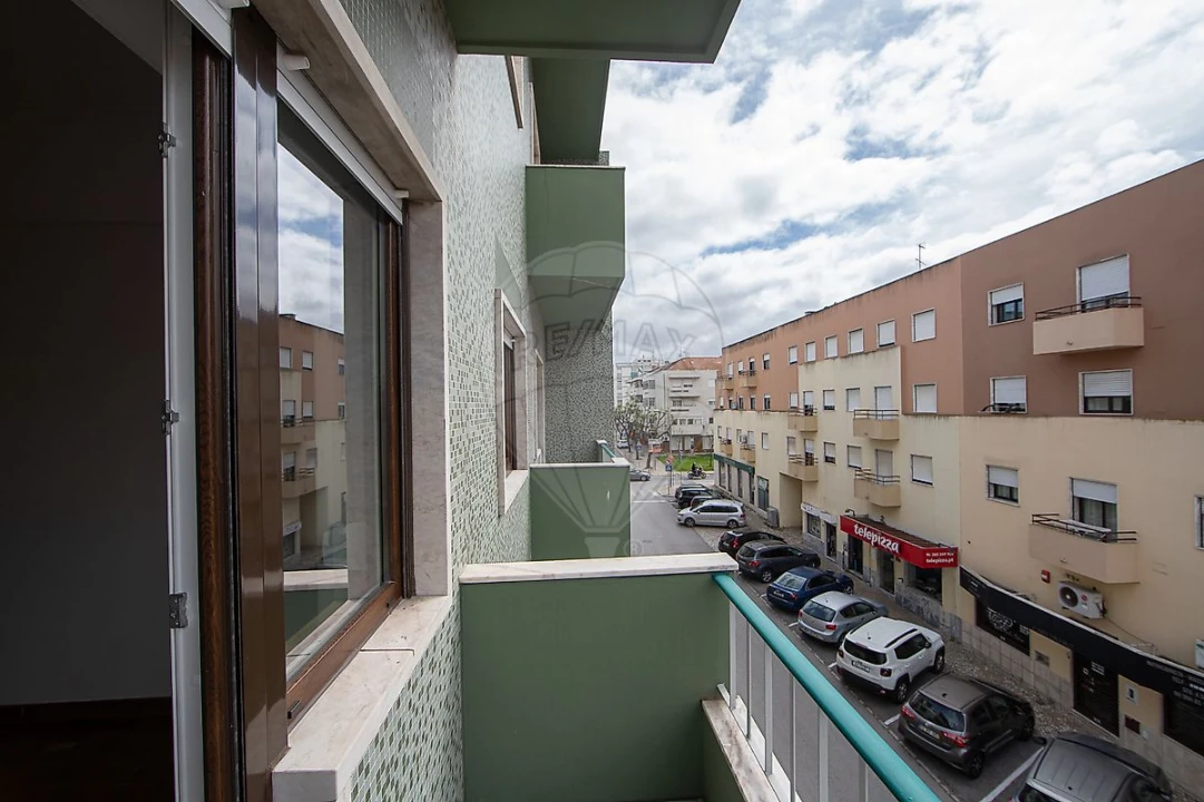 Apartamento T3 para Arrendamento em Moita Foto 20
