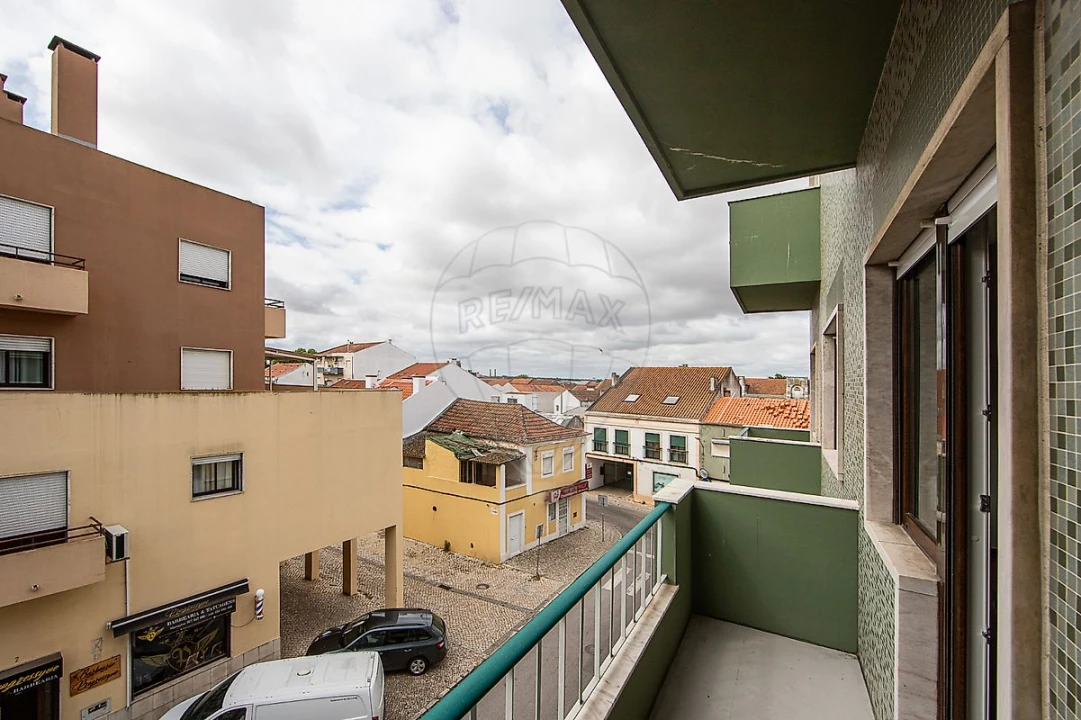 Apartamento T3 para Arrendamento em Moita Foto 19