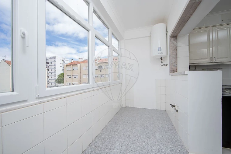 Apartamento T3 para Arrendamento em Moita Foto 18