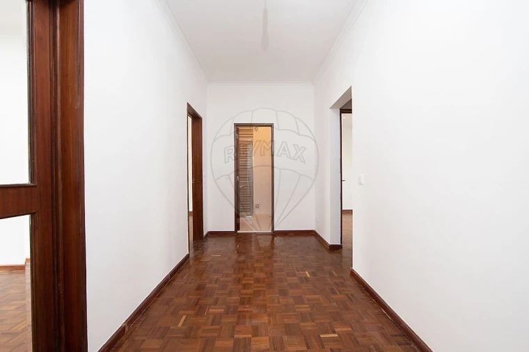 Apartamento T3 para Arrendamento em Moita Foto 13