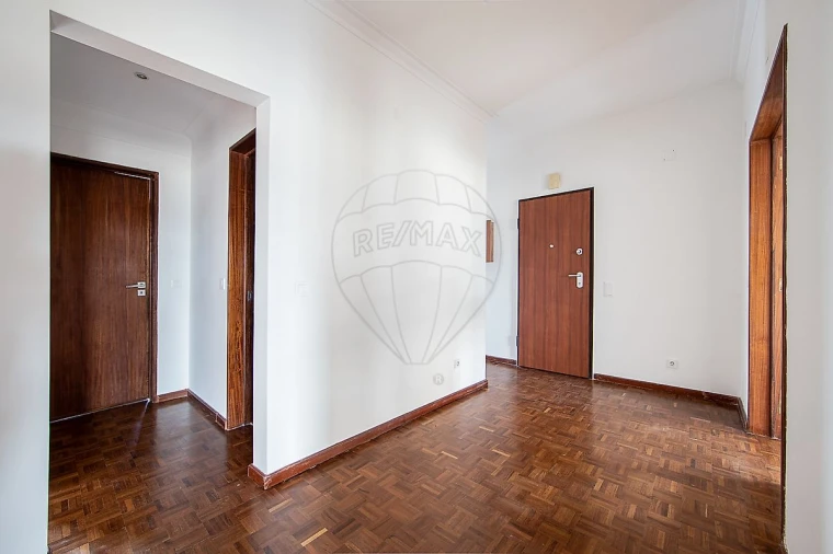 Apartamento T3 para Arrendamento em Moita Foto 11