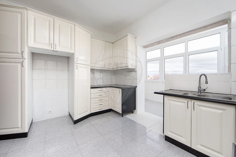 Apartamento T3 para Arrendamento em Moita Foto 15