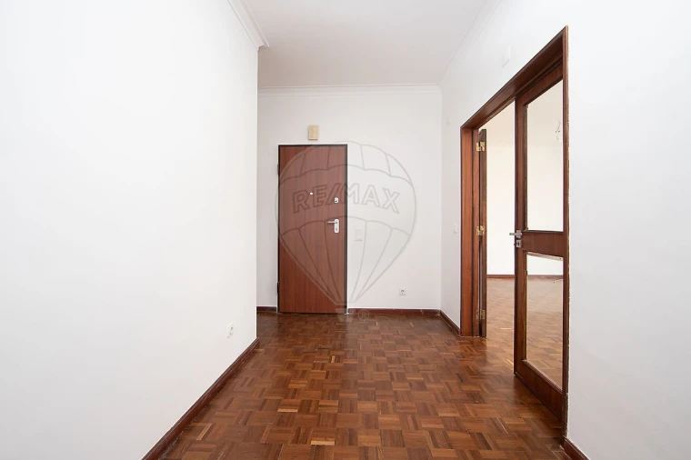 Apartamento T3 para Arrendamento em Moita Foto 12