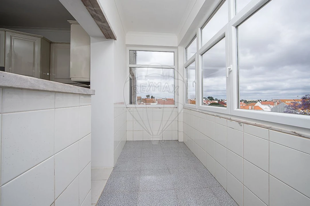 Apartamento T3 para Arrendamento em Moita Foto 17