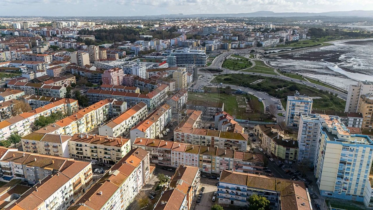 Apartamento T3 para Venda em Alto do Seixalinho, Santo André e Verderena Foto 28