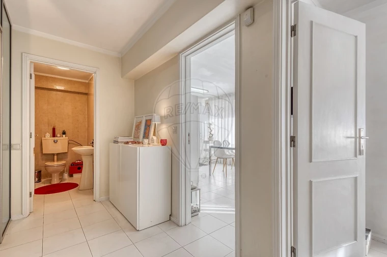 Negócio para Venda em Mafamude e Vilar do Paraíso Foto 8