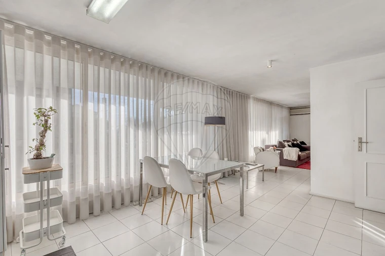 Negócio para Venda em Mafamude e Vilar do Paraíso Foto 4