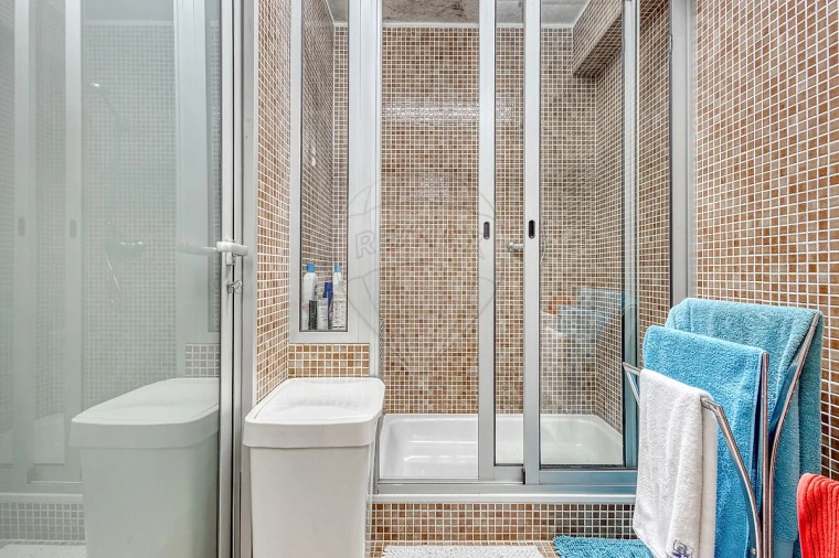 Negócio para Venda em Mafamude e Vilar do Paraíso Foto 22