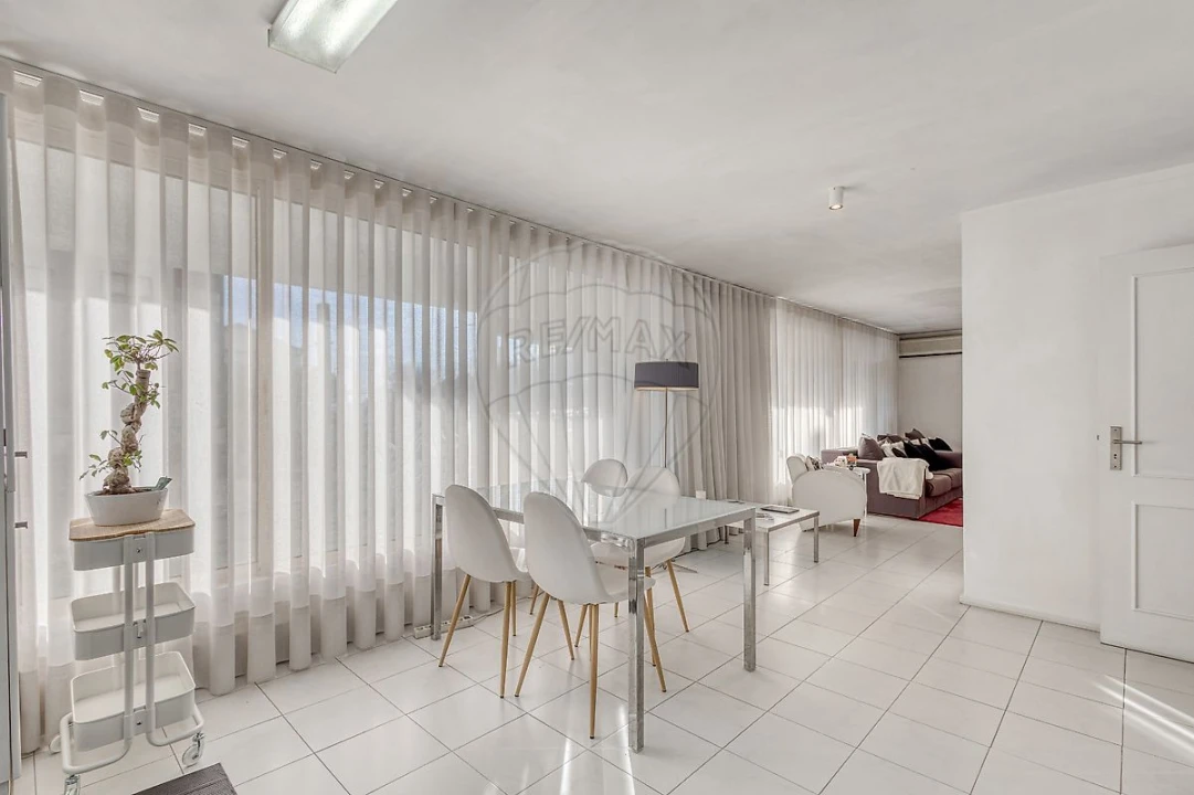 Negócio para Venda em Mafamude e Vilar do Paraíso Foto 4