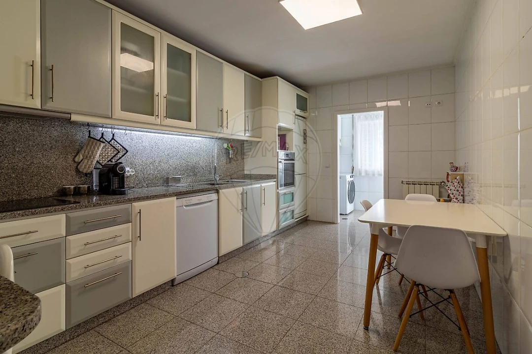 Apartamento T3 para Venda em Aguas Santas Foto 7