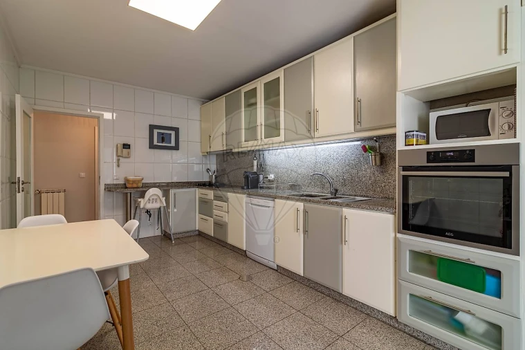 Apartamento T3 para Venda em Aguas Santas Foto 4