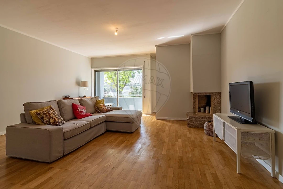 Apartamento T3 para Venda em Aguas Santas Foto 1