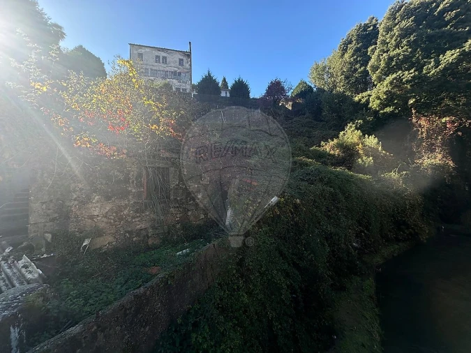 Moradia T4 para Venda em Vilar de Andorinho Foto 11