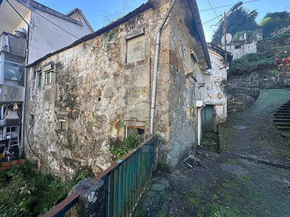 Moradia T4 para Venda em Vilar de Andorinho Foto 6