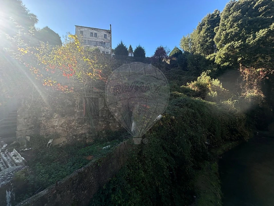 Moradia T4 para Venda em Vilar de Andorinho Foto 11