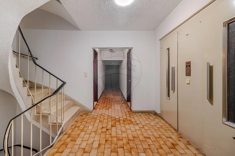 Apartamento T1 para Venda em São Mamede de Infesta e Senhora da Hora Foto 3