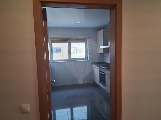 Apartamento T2 para Venda em Canidelo Foto 3