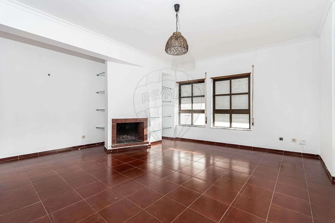 Apartamento T3 para Venda em Nossa Senhora do Pópulo, Coto e São Gregório Foto 1