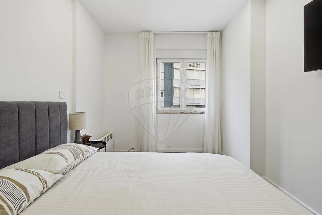 Apartamento T2 para Venda em Póvoa de Santo Adrião e Olival Basto Foto 12