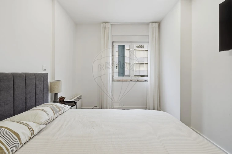 Apartamento T2 para Venda em Póvoa de Santo Adrião e Olival Basto Foto 12