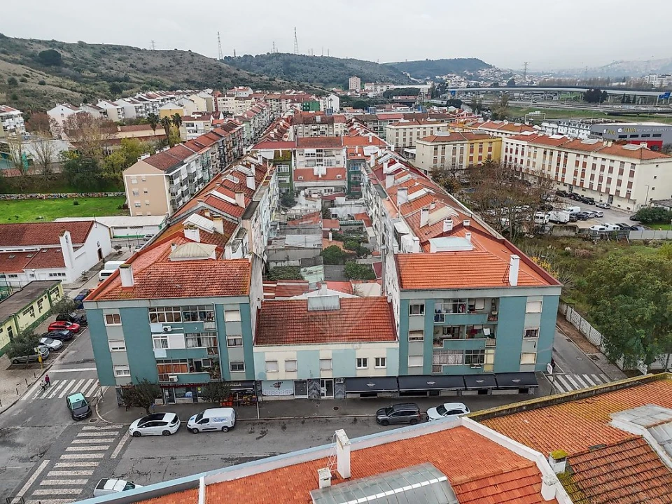 Apartamento T2 para Venda em Póvoa de Santo Adrião e Olival Basto Foto 19